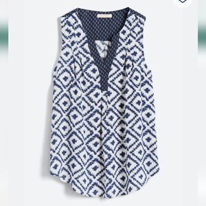 3x Skies are Blue white and navy patterned Split Neck Top